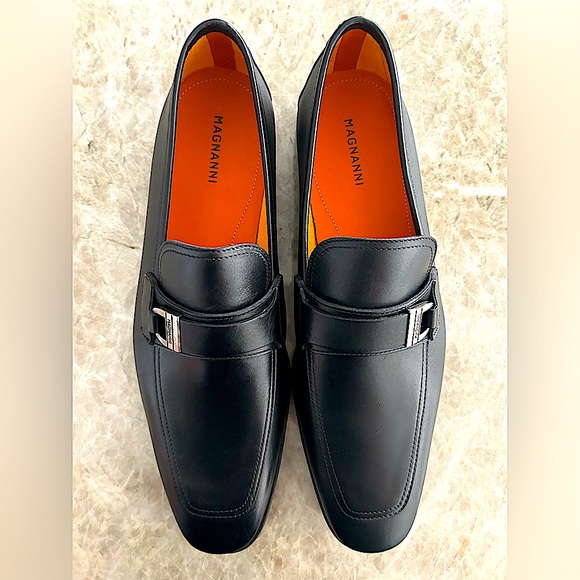 Magnanni Other - BRAND NEW Magnanni black leather loafers w/ sliver buckle
